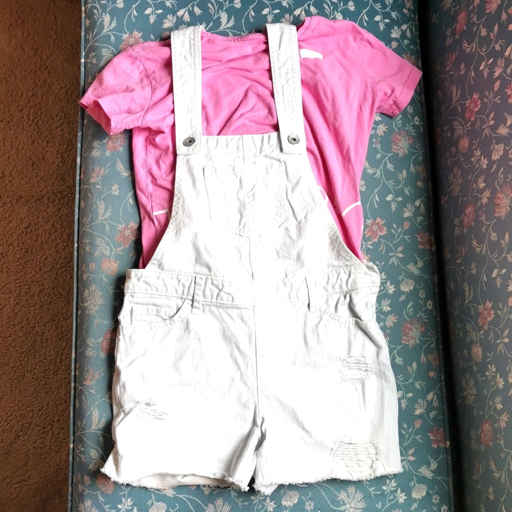 Levi's bundle of 8